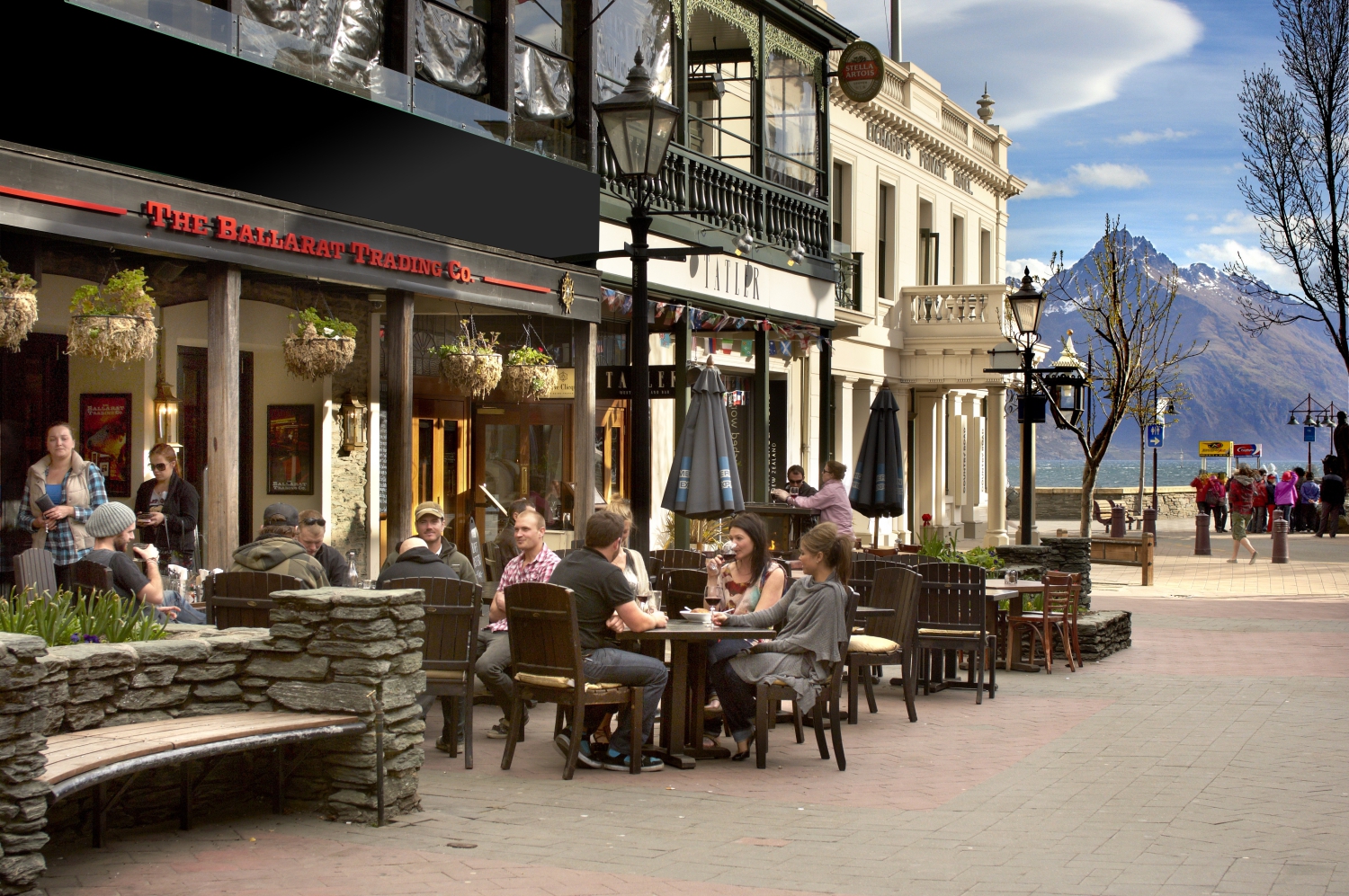 Best Queenstown Pubs