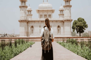 Delhi: Privet 3 päivän Kultainen kolmio Delhi Agra Jaipur kiertoajelu