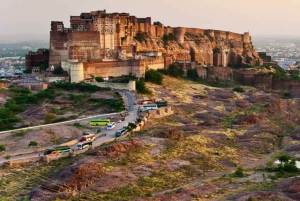 Utforsk Jodhpur fra Jaipur med transport til Udaipur