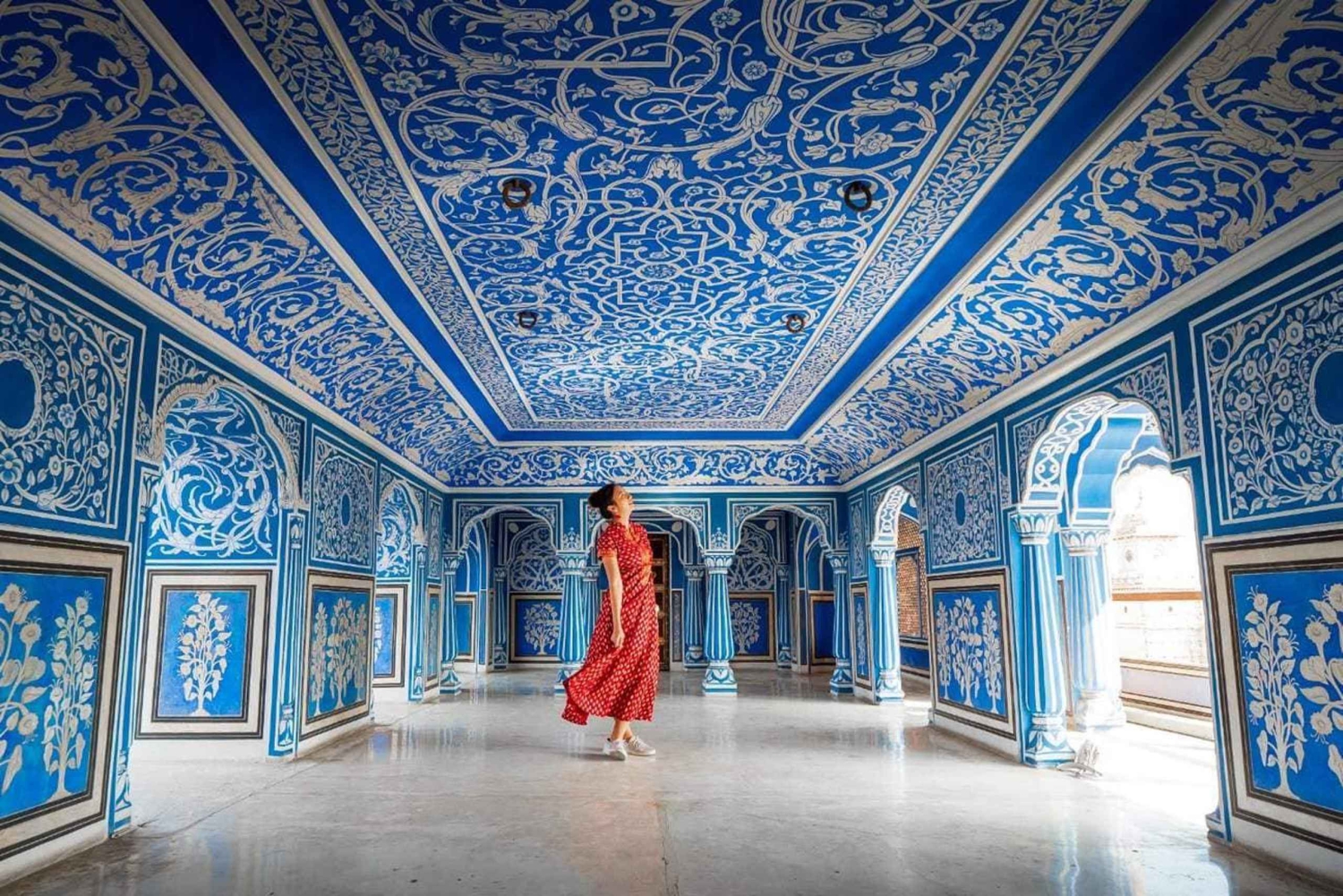 From Delhi: 2-Day Jaipur Tour with Palaces, Forts & Culture