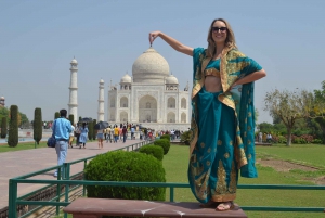 From Delhi: All-Inclusive Taj Mahal Tour by Gatimaan Express