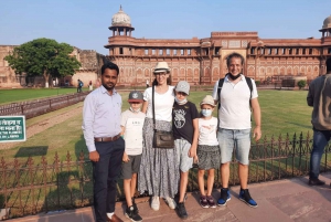 From Delhi: All-Inclusive Taj Mahal Tour by Gatimaan Express