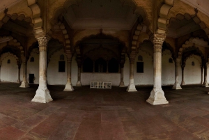 From Delhi: All-Inclusive Taj Mahal Tour by Gatimaan Express