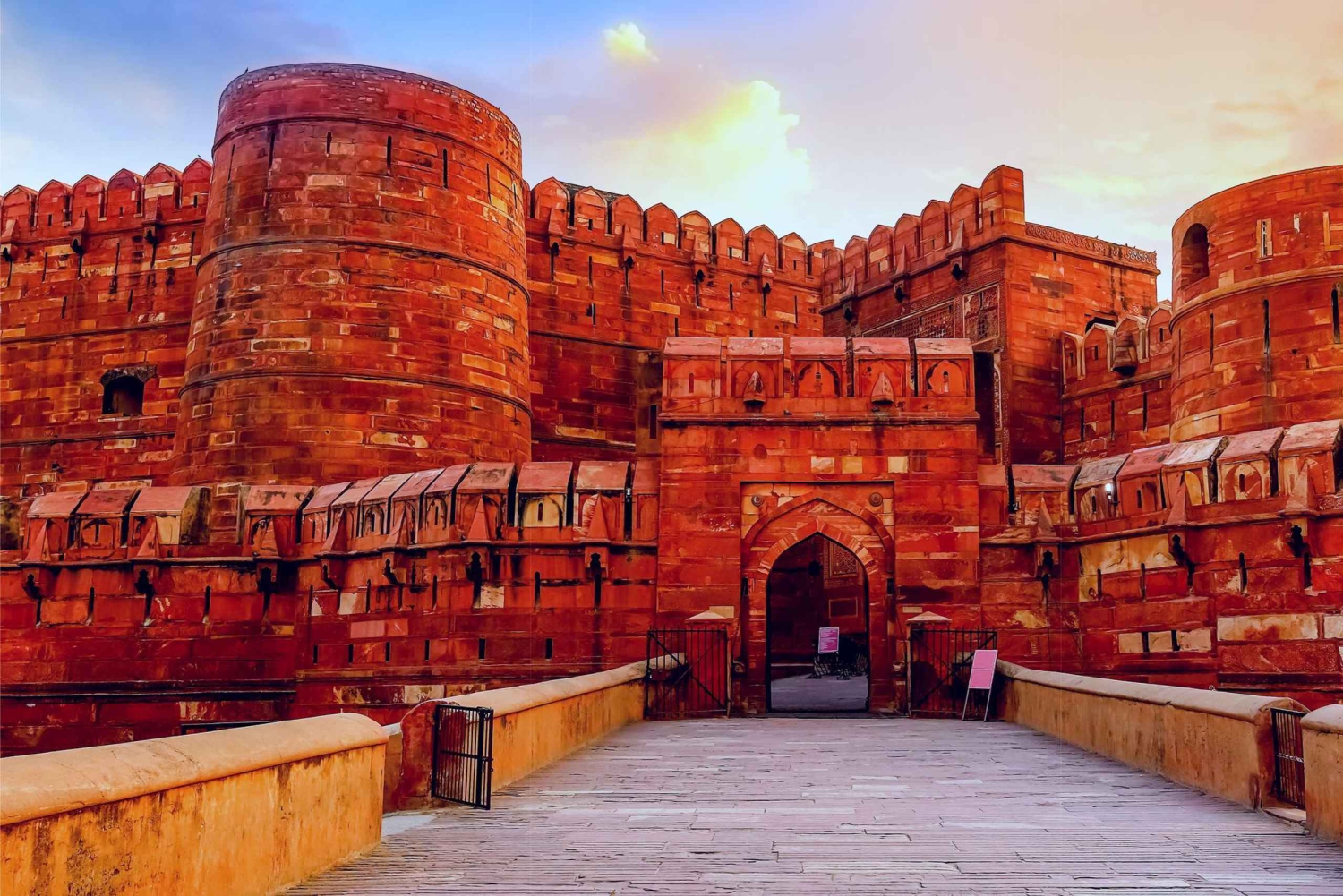 デリー発：ゴールデン・トライアングル＆ランタンボル