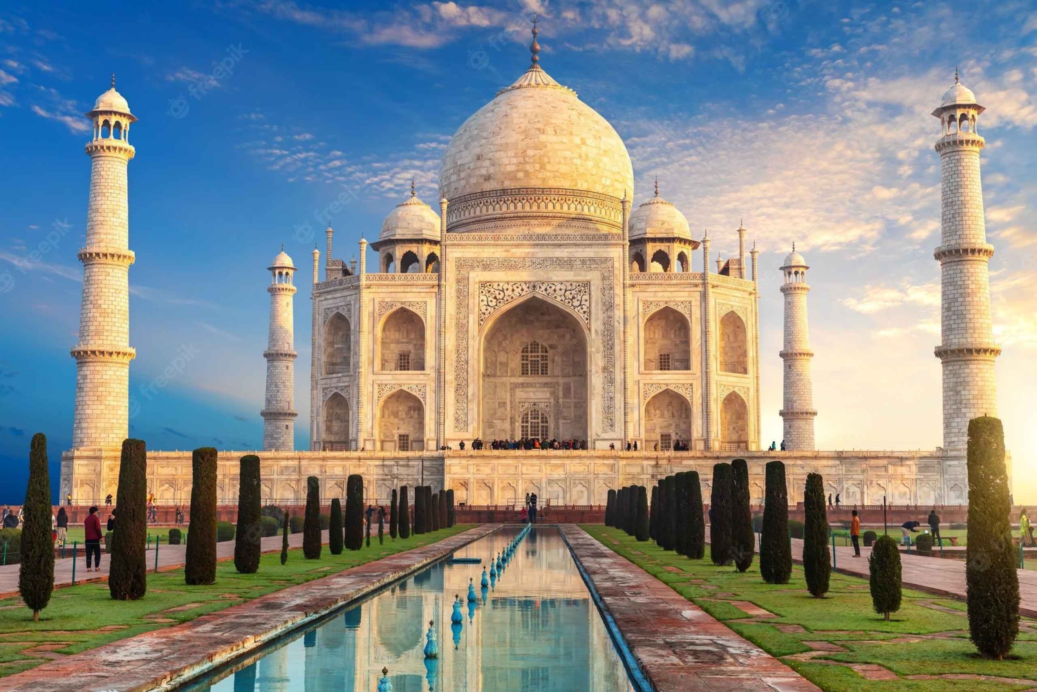 From Delhi: Private Taj Mahal Agra & Fatehpur Sikri Day Tour
