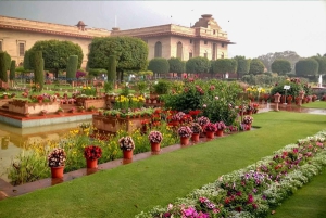 From Delhi: Private Taj Mahal and Agra City Tour by Suv Car