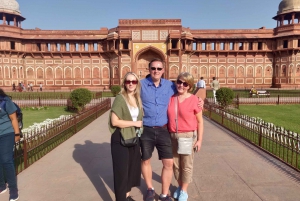 From Delhi: Taj Mahal, Agra Fort, and Baby Taj Day Trip