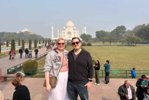 From Delhi: Taj Mahal & Agra Tour by Gatimaan Express Train