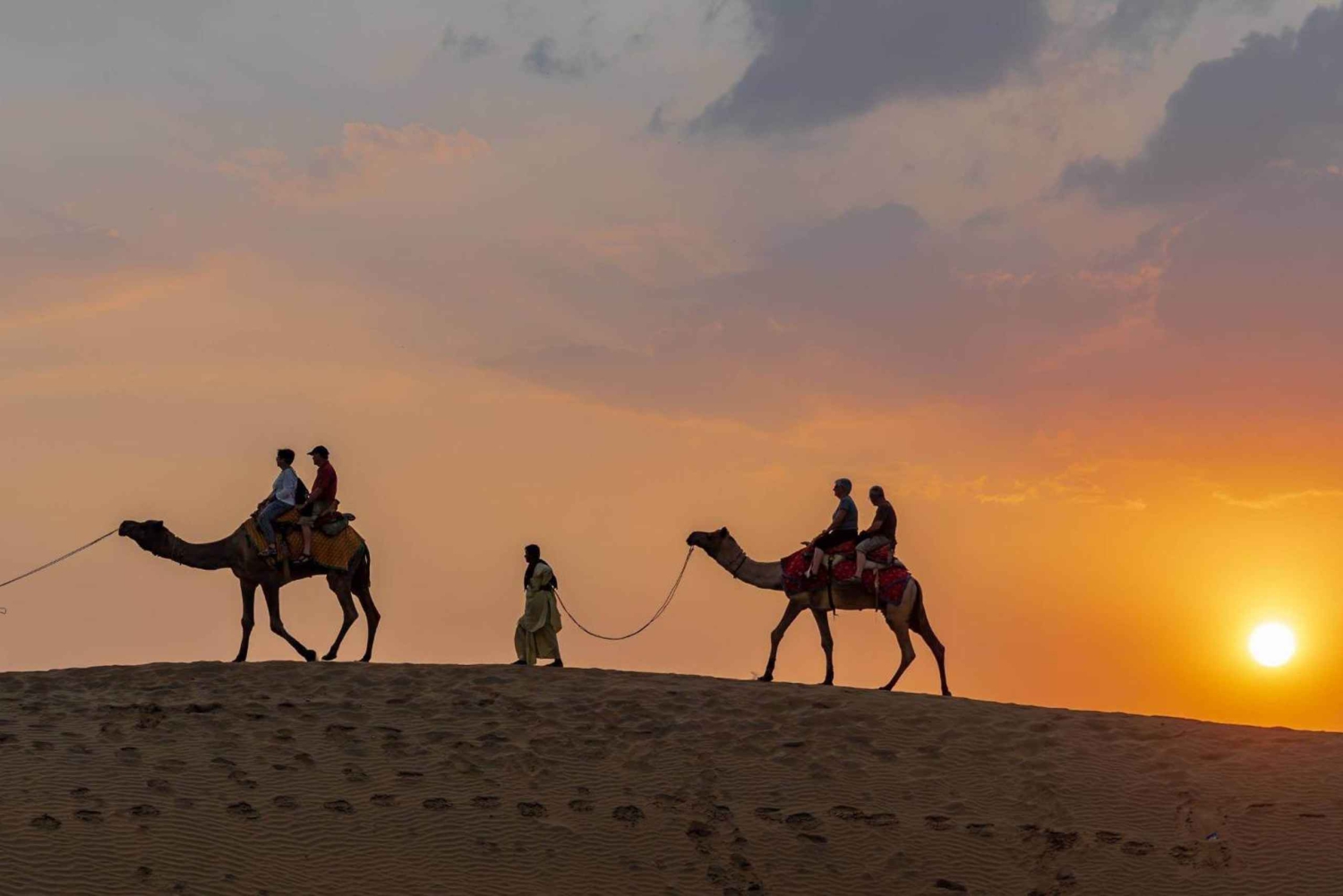 Z Jodhpur: Nocleg na kempingu z safari na wielbłądach w Jodhpur