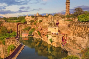 From Udaipur: Day Tour To Chittorgarh Fort with Transport