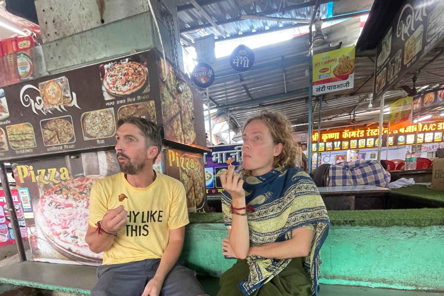 Passeio pelo património, mercados locais e degustação de comida - não turístico