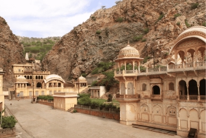 Jaipurs skjulte perler med en lokal (halvdagstur i AC-bil)