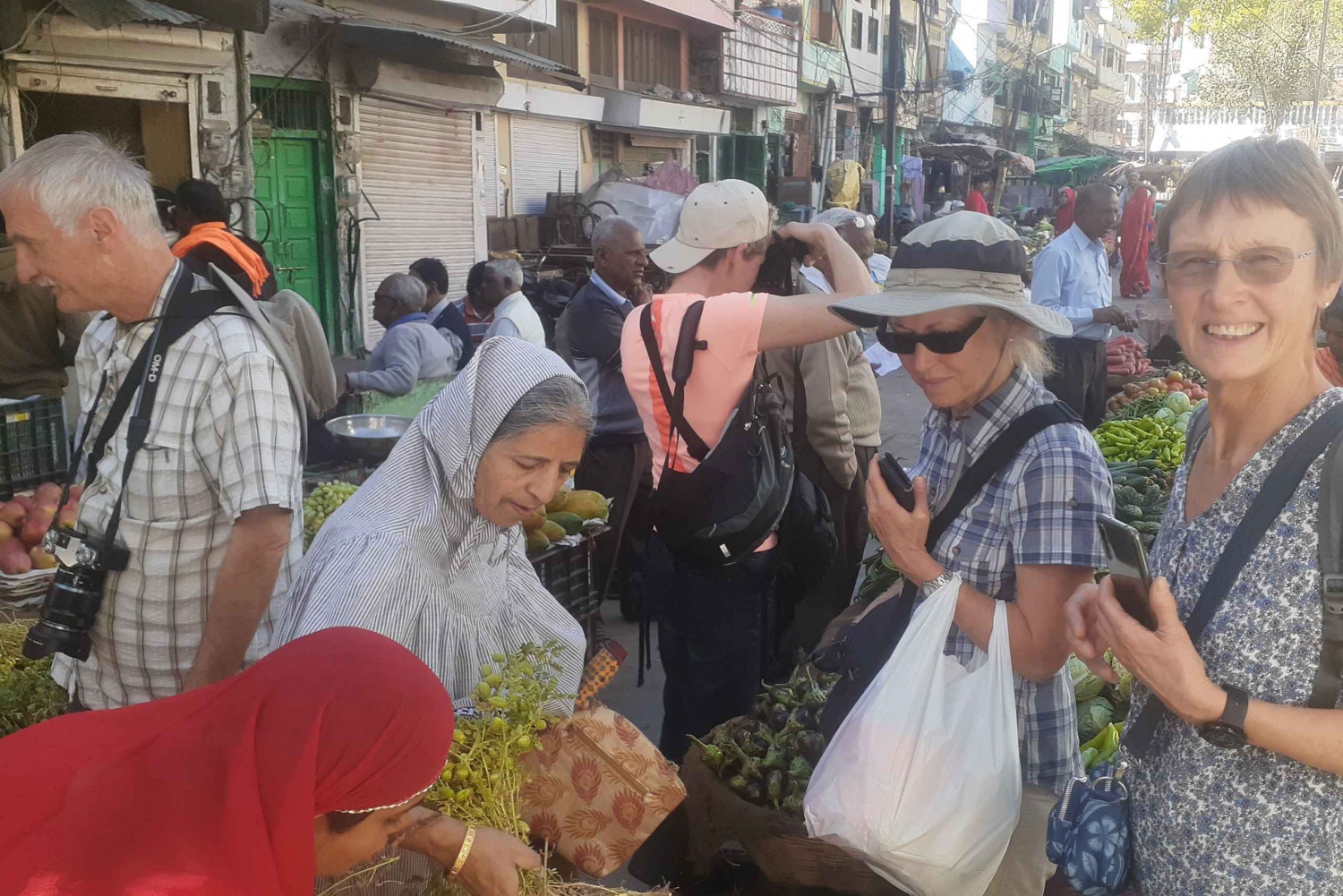 Erfgoedwandeling, bazaar, cultuur en lokale smaak - niet toeristisch
