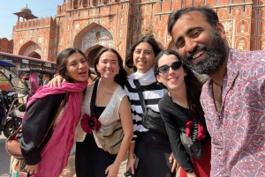 Jaipur: En dag i tuk tuk mellem paladser, basarer og templer