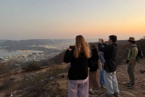 Jaipur: Ganztägige Highlight-Tour mit Tourguide
