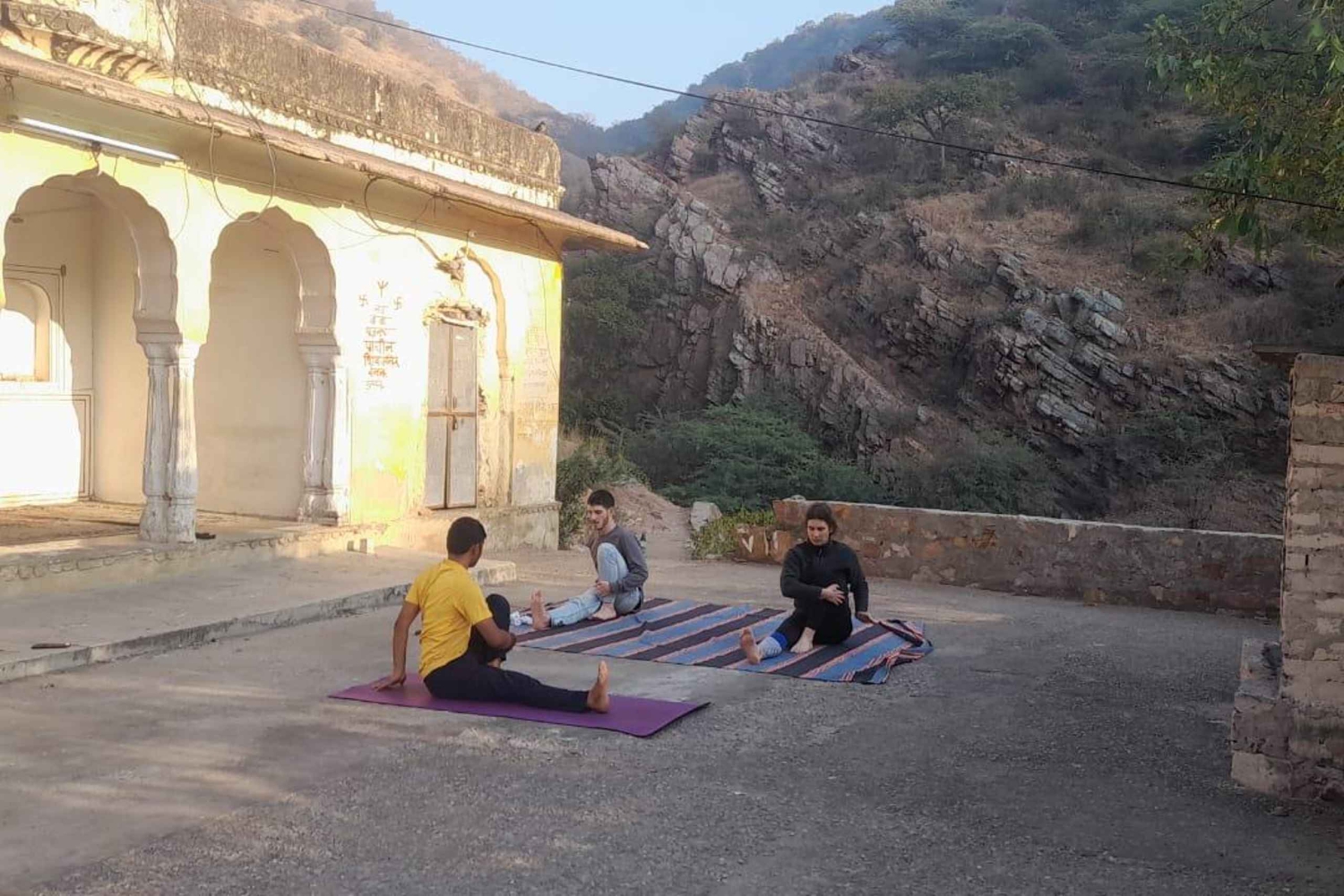 Jaipur: Yoga och meditation med en helig promenad