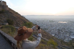 Jaipur: tour del Forte di Amer, Panna Meena con tramonto a Nahargarh