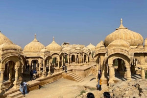 Jaisalmer: tour guiado por Bada Bagh con recogida