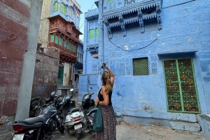 Tour a piedi di Jodhpur, la città blu, con servizio navetta