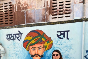 Tour a piedi di Jodhpur, la città blu, con servizio navetta