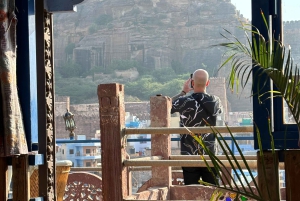 Tour a piedi di Jodhpur, la città blu, con servizio navetta