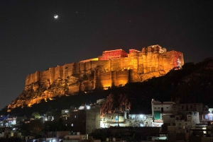 Tour a piedi di Jodhpur, la città blu, con servizio navetta