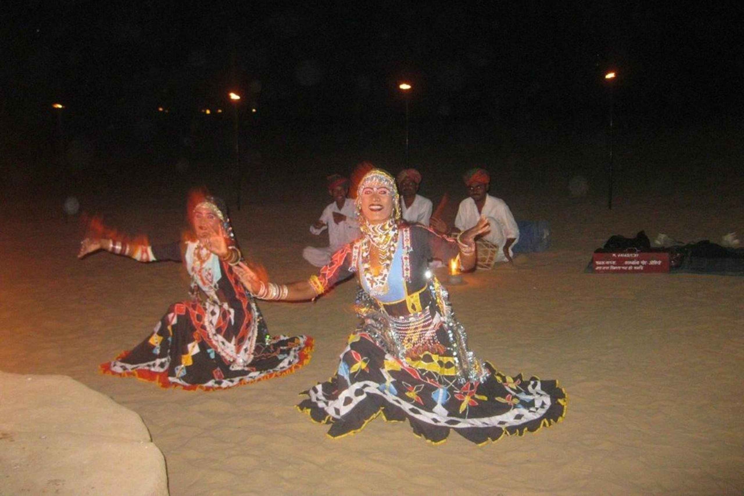 Джодхпур: джип-сафари, прогулка на верблюдах, ужин «шведский стол» и народные танцы