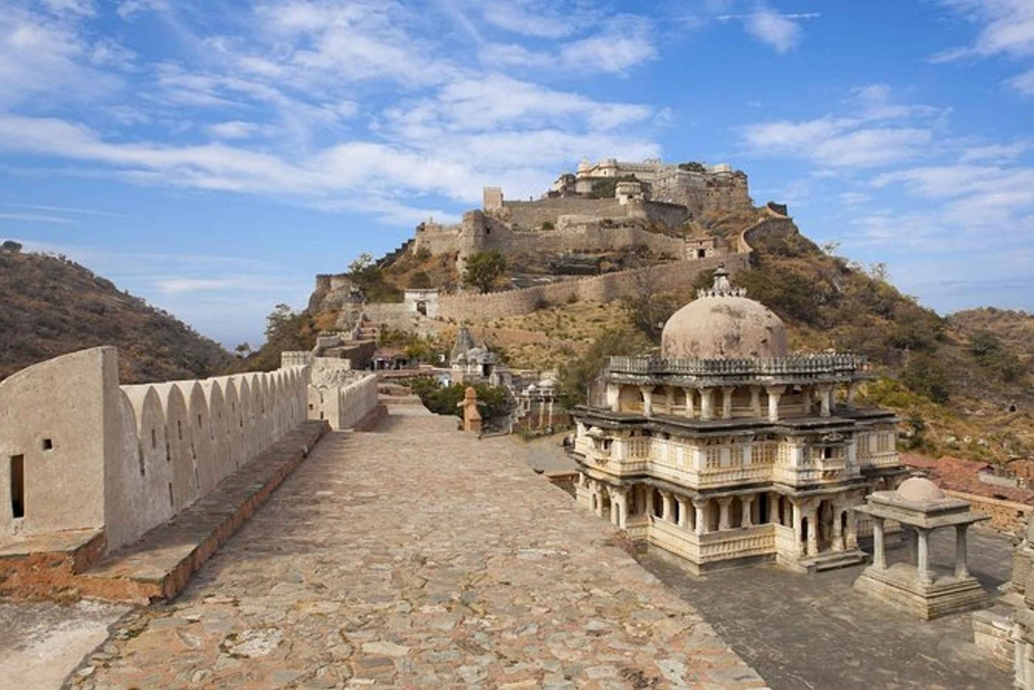Fort Kumbhalgarh i świątynia dżinijska z Jodhpur do Udaipur