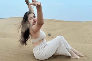 観光地ではない砂丘での一泊ツアー（ラクダサファリ付き）。