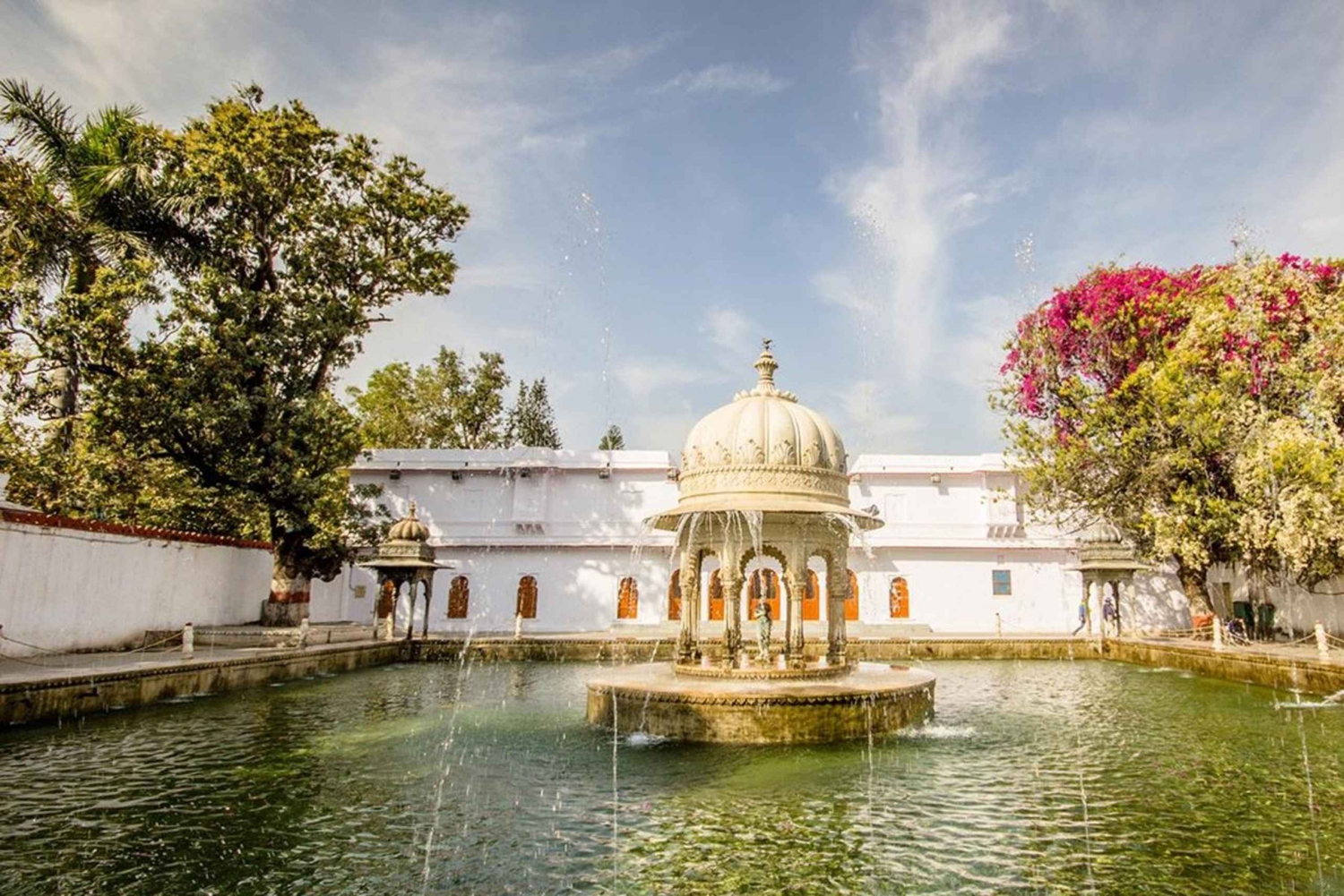 Udaipur: Monsunpalast & Kulturrundgang mit lokalen Speisen