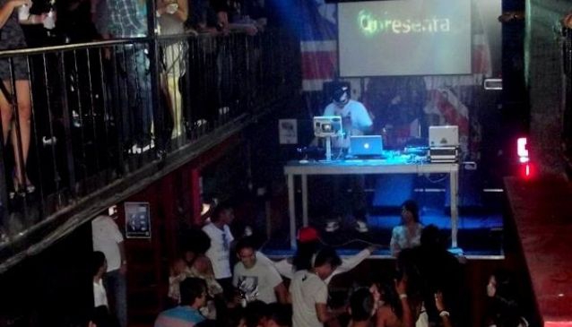 ダウンタウンパブ