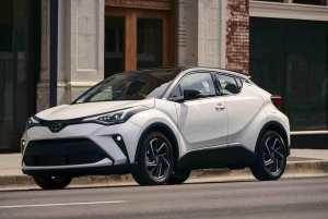 Private Airport Transfer: Airport to Hotel in Reykjavik