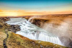 Reykjavik: Golden Circle Full-Day Tour with Kerid Crater