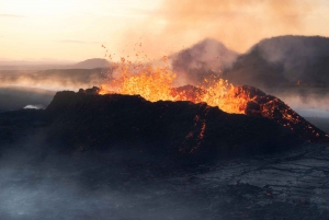 Reykjavik: Guided Hike to New Active Volcano Litli Hrutur