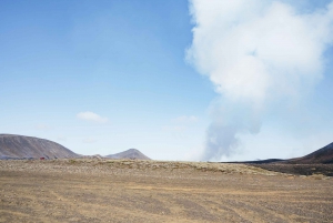 Reykjavik: Guided Hike to New Active Volcano Litli Hrutur