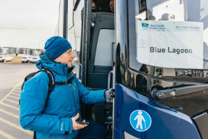 Reykjavik: Roundtrip Bus Transfer to the Blue Lagoon