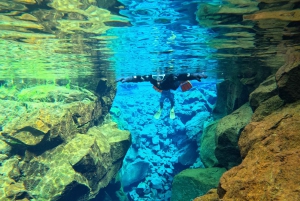 Silfra: Fissure Snorkeling Tour with Underwater Photos