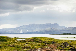 Silfra: Fissure Snorkeling Tour with Underwater Photos