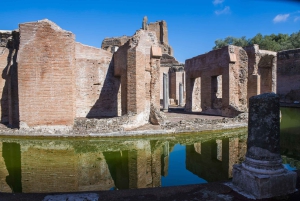 De Roma: Traslado de ida e volta ao Tivoli com ingressos