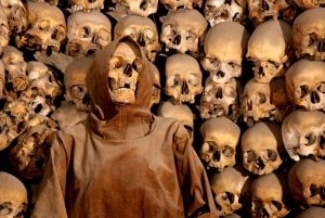 ローマ：アフターアワーズ クリプト＆カタコンベ エクスプレスガイドツアー