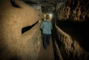 ローマ：アフターアワーズ クリプト＆カタコンベ エクスプレスガイドツアー