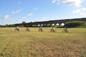 Rome: Appian Way, Catacombs & Roman Aqueducts Top EBike Tour