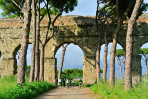Rome: Appian Way, Catacombs & Roman Aqueducts Top EBike Tour