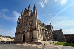 Roma: Dagstur til Assisi, Civita di Bagnoregio og Orvieto