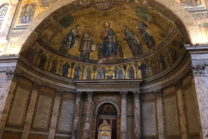 ローマ：サン ジョバンニ イン ラテラノ大聖堂と聖なる階段の 1 時間ツアー