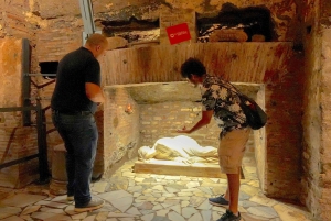 Rome: Catacombs and Capuchin Crypt Guided Tour with Transfer