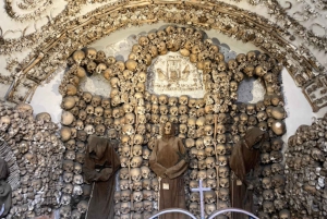 Rome: Catacombs and Capuchin Crypt Guided Tour with Transfer