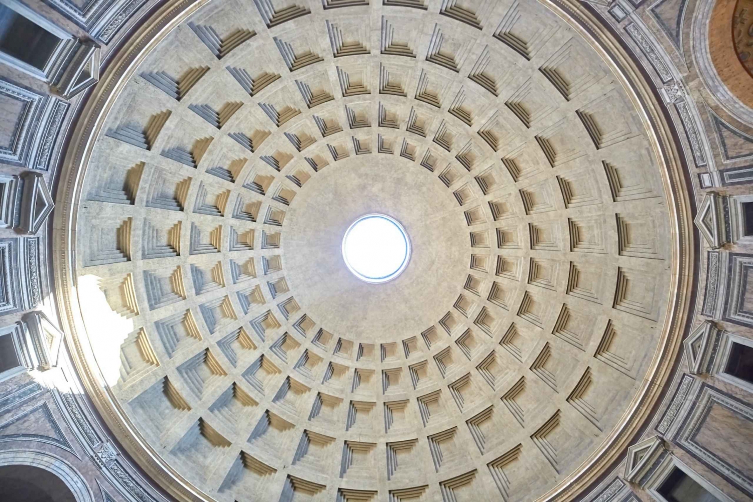 Rooma: Pantheon, Trevi, Navona ja Espanjalaiset portaat.