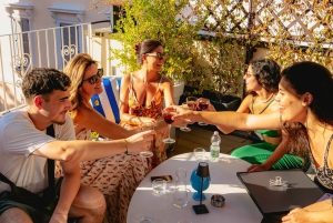 Rome: Forbidden History Walking Tour & Pub Crawl with Drinks