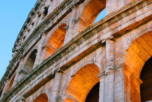 Roma: experiencia de la hora dorada en el Coliseo con guía